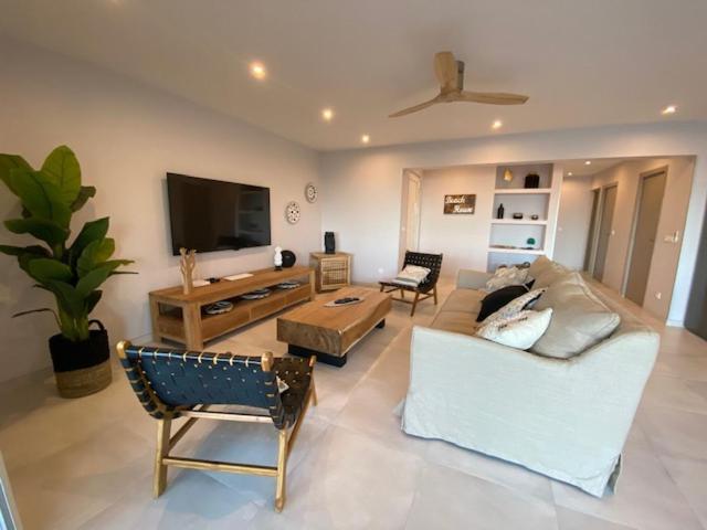 Princess Mahault - Beachfront - Orient Bay - Luxury Apartment エクステリア 写真
